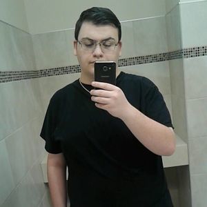 Meet your Posher, Nico